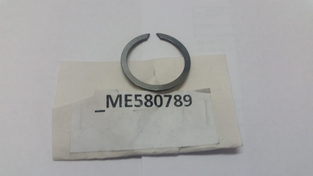 Стопорное кольцо кпп mitsubishi fuso 30.6 оригинал ME580789