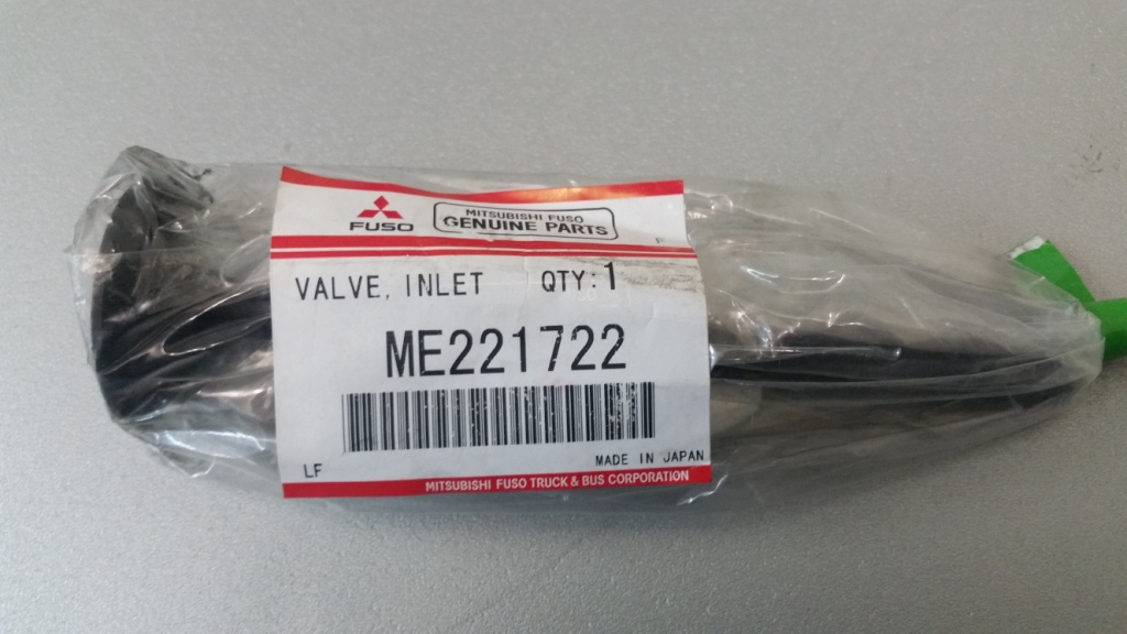 Клапан впускной  mitsubishi fuso canter евро 4 оригинал ME221722