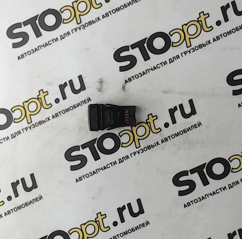 Кнопка включения обогрева зеркал 24v, шт 3750990LE010
