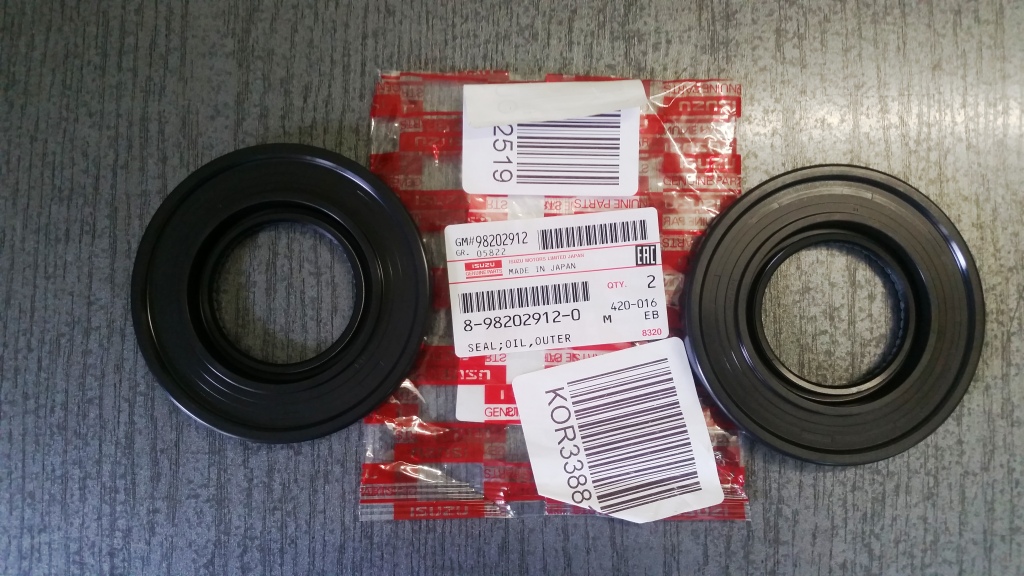 Сальник  ступицы наружный isuzu nqr/nqr 71/75/90 8943363172 оригинал 8982029120