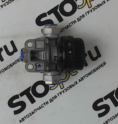 Клапан тормозной пневматический 3516010LE17D